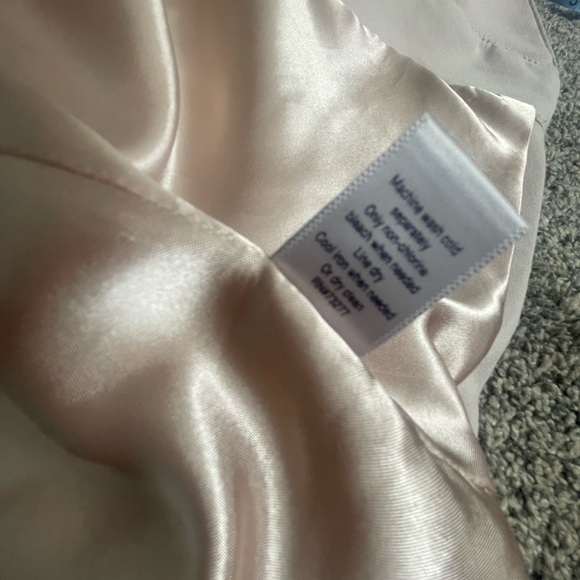 Blazer - Picture 4 of 10